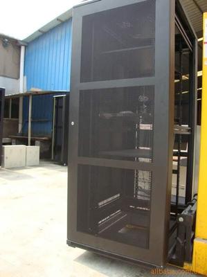 杭州新誠佳通訊設備 為您提供標準機柜及其他防靜電產品